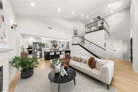 MLS: OC26117293