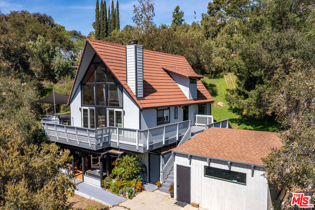 22012 Topanga School Road