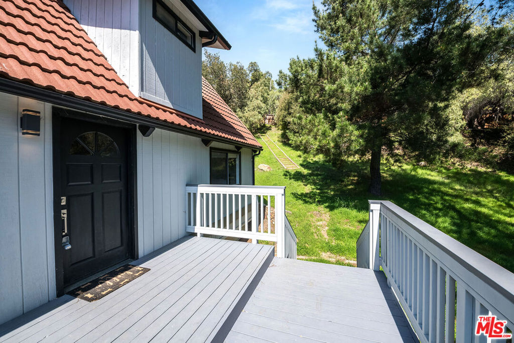 22012 Topanga School Road