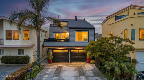 Photo of 3237 Playa Court, Oxnard, CA 93035 (MLS # 226000332)