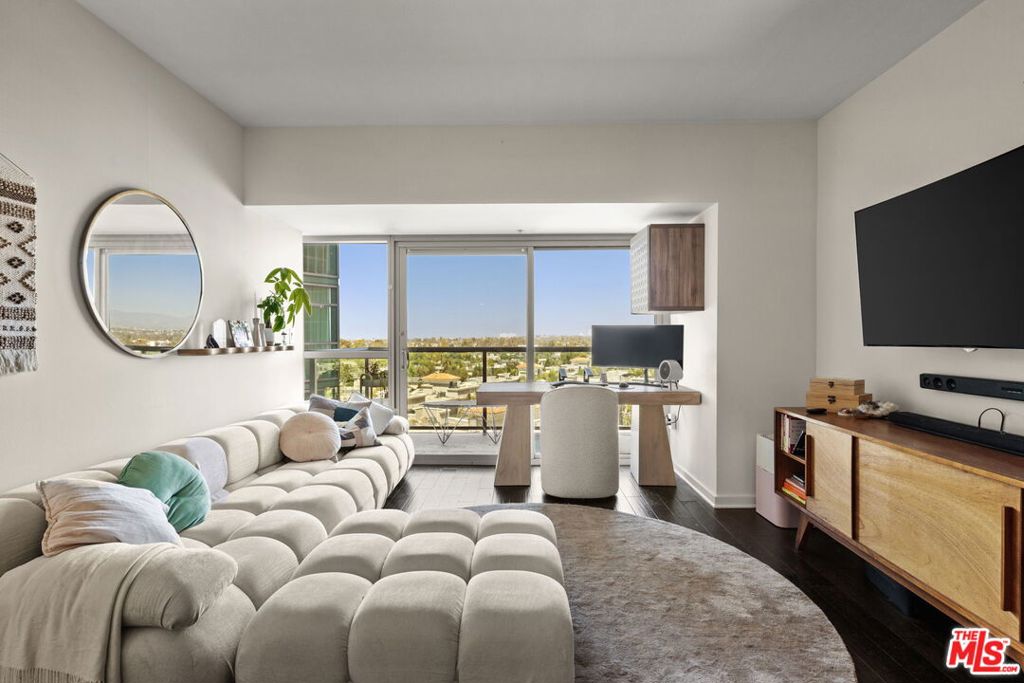 13700 Marina Pointe Drive 809, Marina Del Rey CA 90292