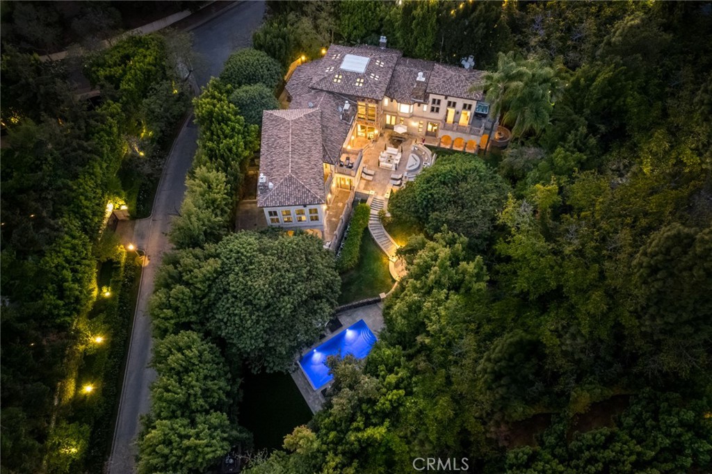206 N Carolwood Drive