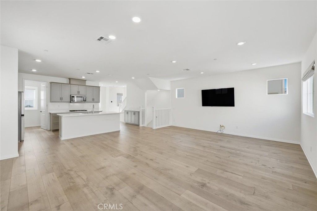 Photo of 27656 S Grandview Way, San Pedro, CA 90732 (MLS # PV25239551)
