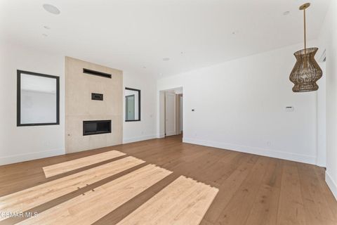 Tiny photo for 532 Corte Corrida, Camarillo, CA 93010 (MLS # 226000055)