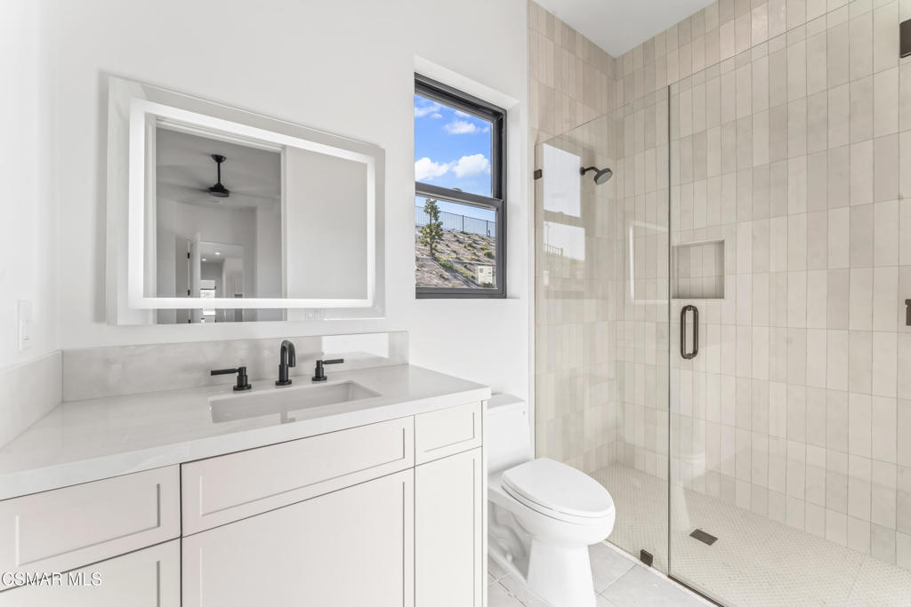 Camarillo, California, 93010, United States, 6 Bedrooms Bedrooms, ,7 BathroomsBathrooms,Residential,Active,2013156