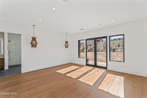 Tiny photo for 532 Corte Corrida, Camarillo, CA 93010 (MLS # 226000055)