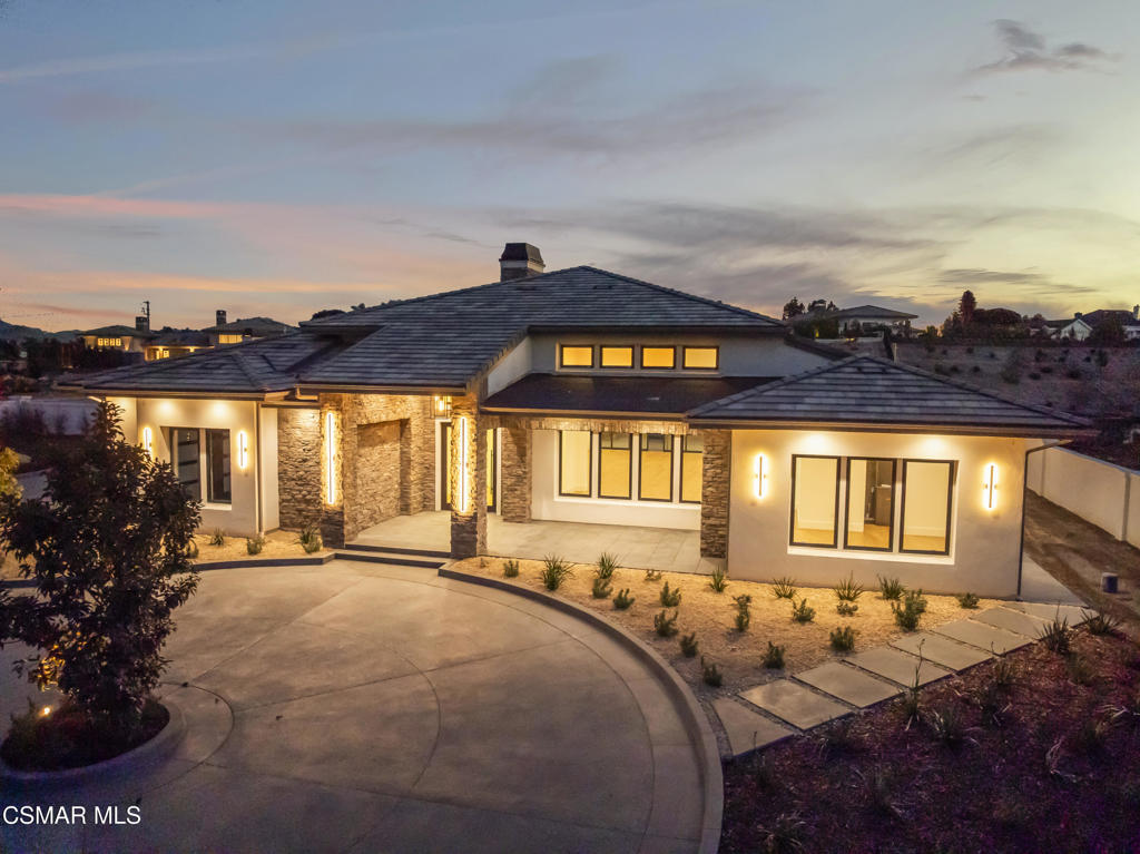 Camarillo, California, 93010, United States, 6 Bedrooms Bedrooms, ,7 BathroomsBathrooms,Residential,Active,2013156