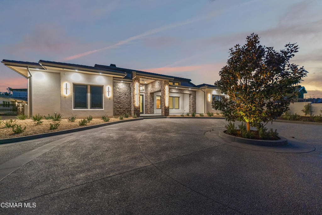 Camarillo, California, 93010, United States, 6 Bedrooms Bedrooms, ,7 BathroomsBathrooms,Residential,Active,2013156