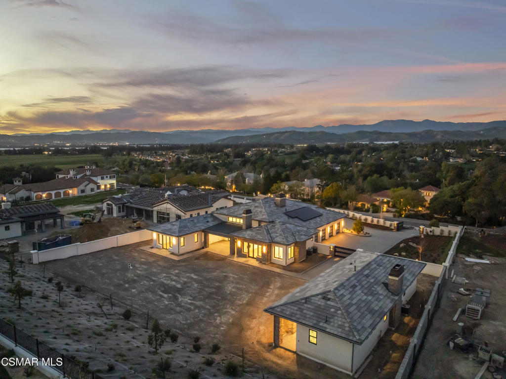 Camarillo, California, 93010, United States, 6 Bedrooms Bedrooms, ,7 BathroomsBathrooms,Residential,Active,2013156