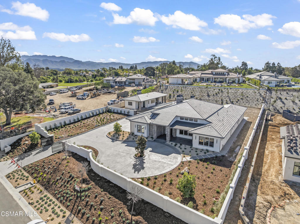 Camarillo, California, 93010, United States, 6 Bedrooms Bedrooms, ,7 BathroomsBathrooms,Residential,Active,2013156
