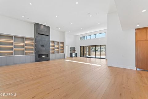 Tiny photo for 532 Corte Corrida, Camarillo, CA 93010 (MLS # 226000055)