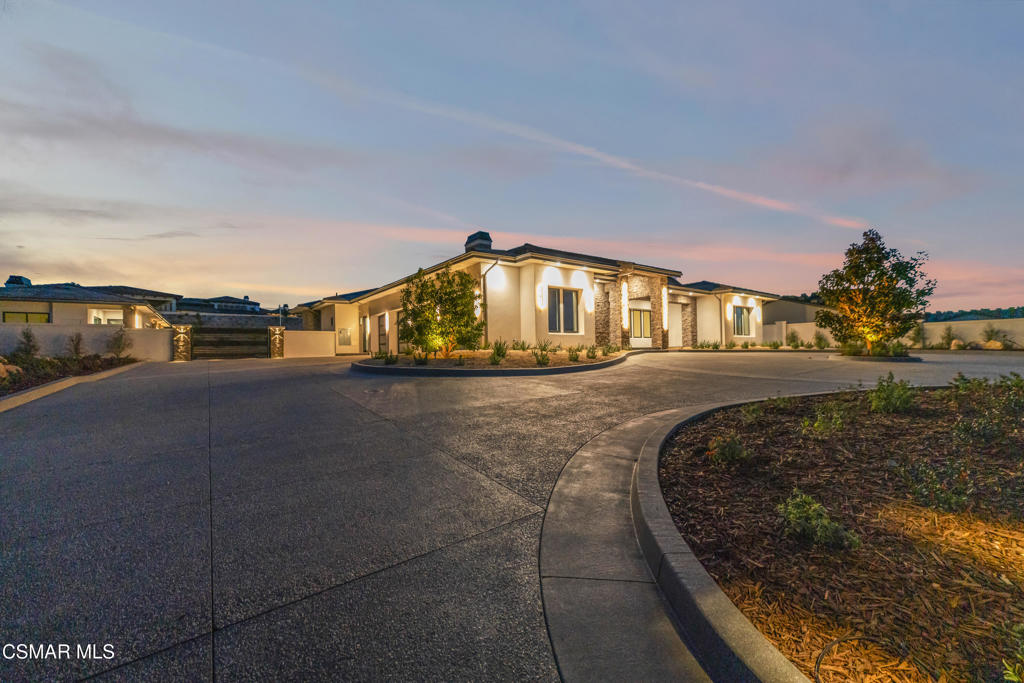 Camarillo, California, 93010, United States, 6 Bedrooms Bedrooms, ,7 BathroomsBathrooms,Residential,Active,2013156