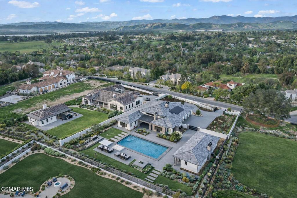 Camarillo, California, 93010, United States, 6 Bedrooms Bedrooms, ,7 BathroomsBathrooms,Residential,Active,2013156