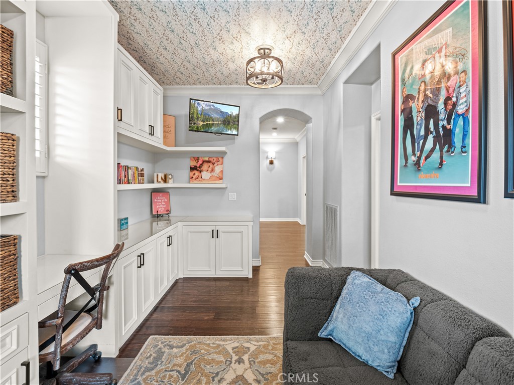 Masters (MSTRS) - Residential