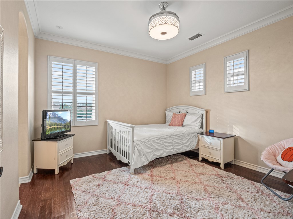 Masters (MSTRS) - Residential
