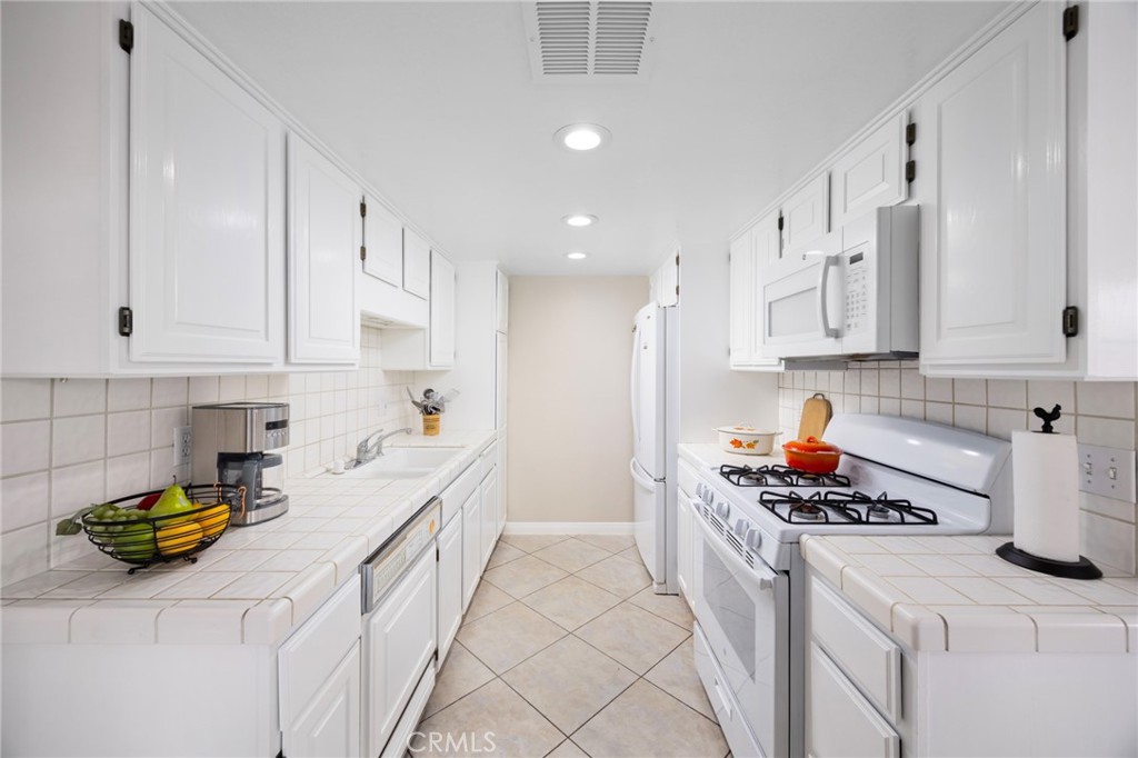 10418 Bogardus