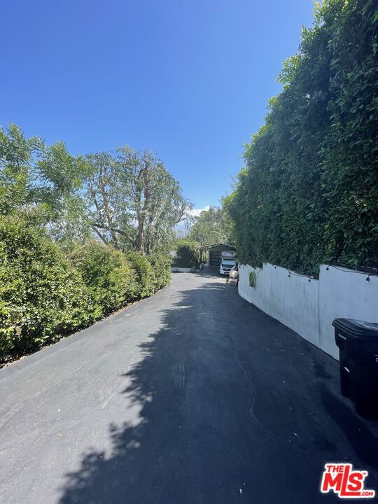 14815 Mulholland Drive