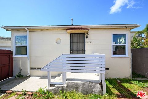 Photo of 4430 W 134th Street #B, Hawthorne, CA 90250 (MLS # 26663965)