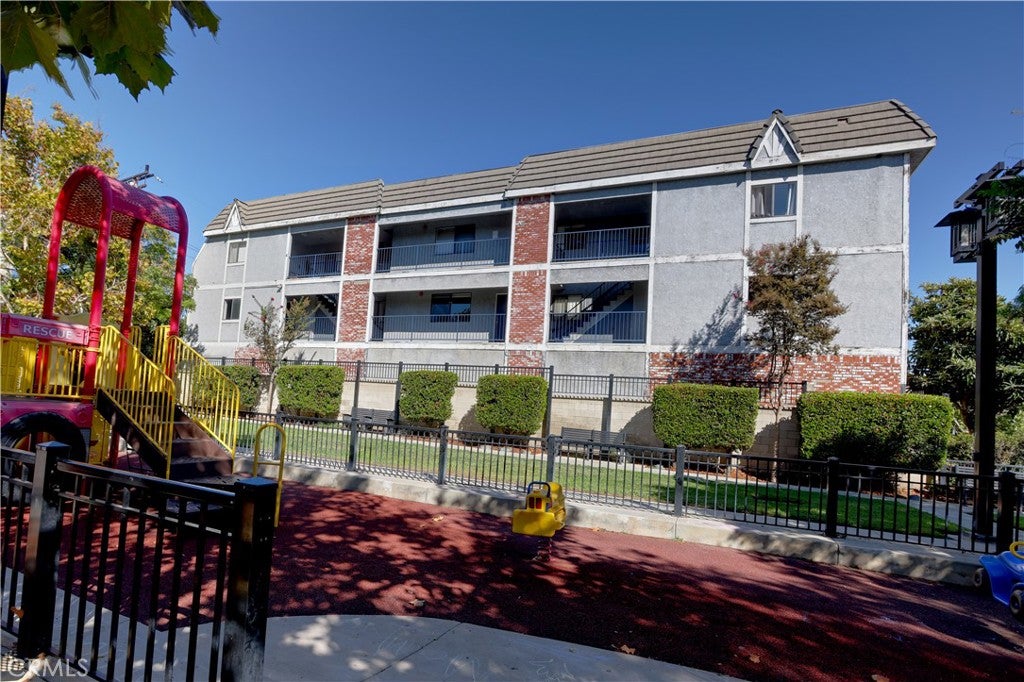 417 W Harvard