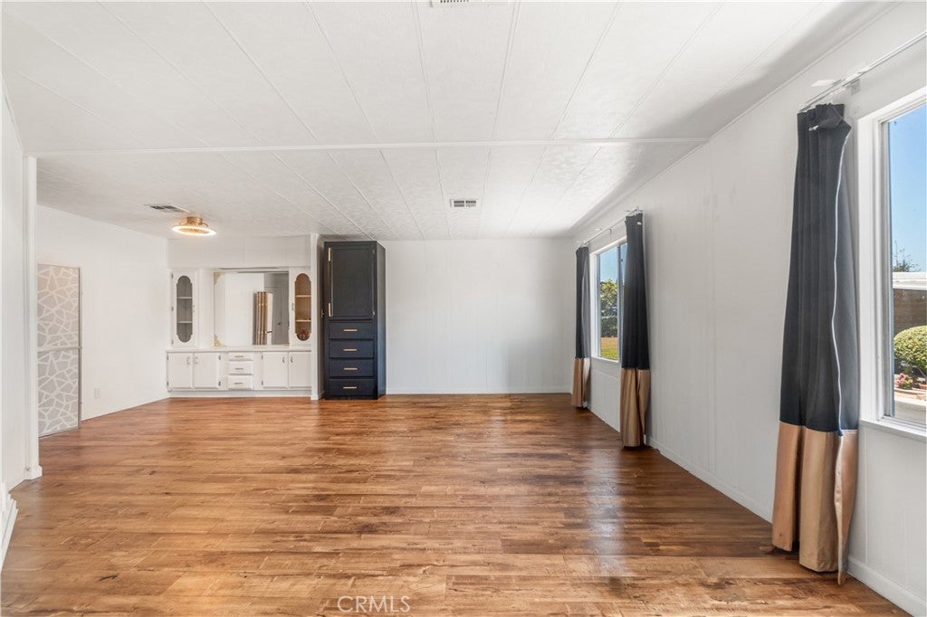 26200 Frampton 32