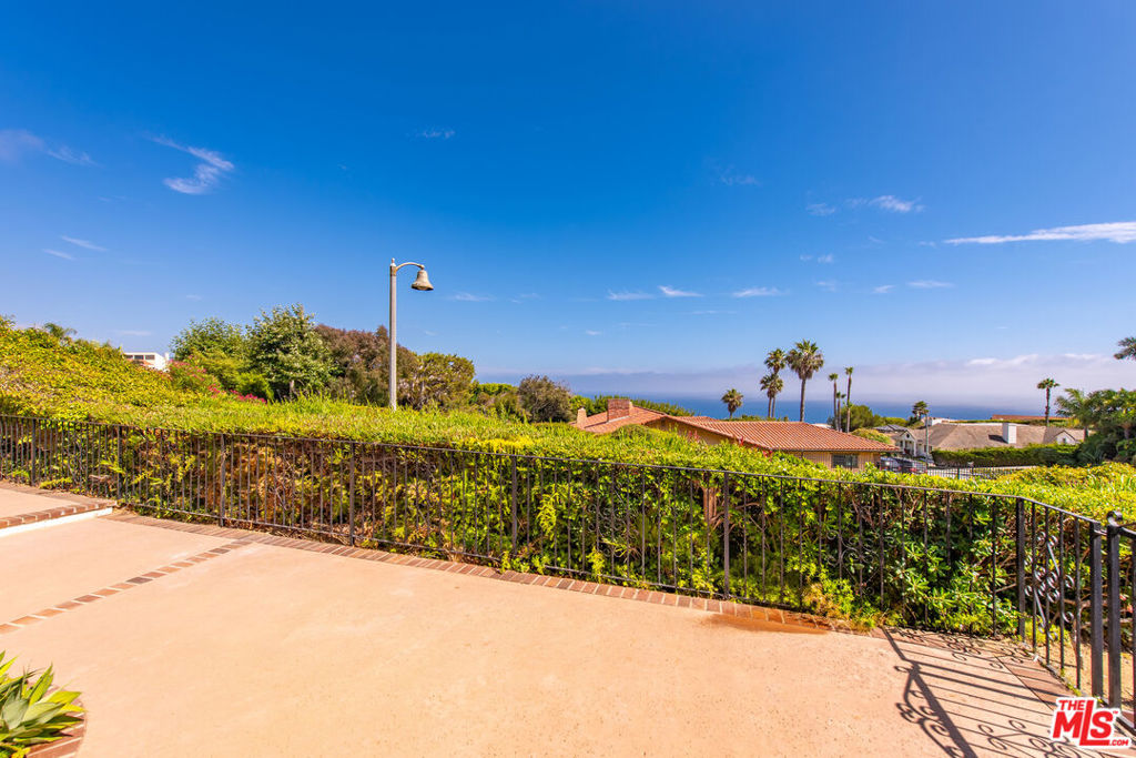 Malibu Country Estates - Residential Lease