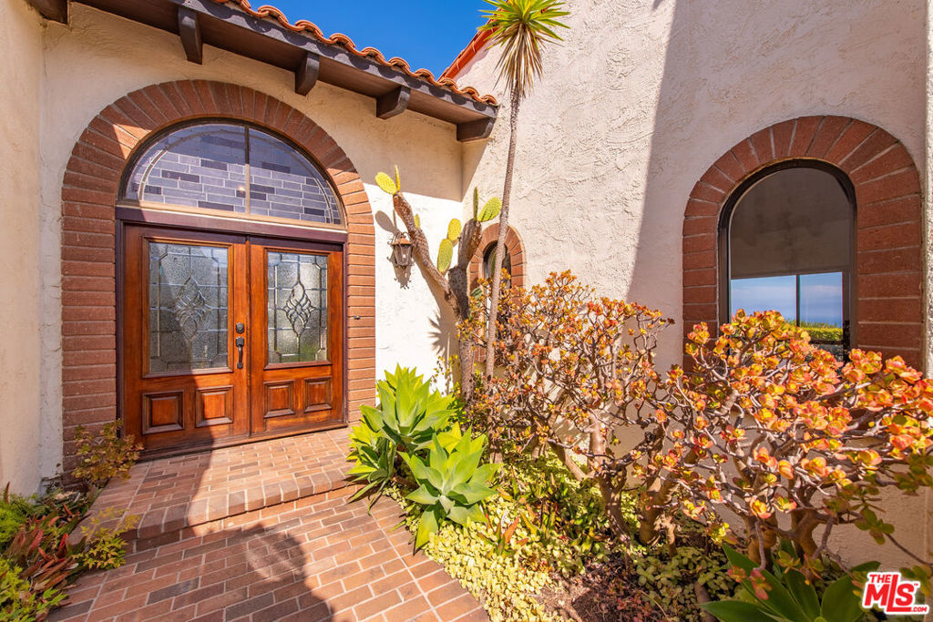 Malibu Country Estates - Residential Lease