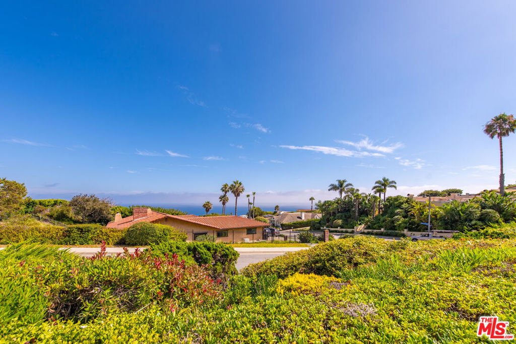 Malibu Country Estates - Residential Lease