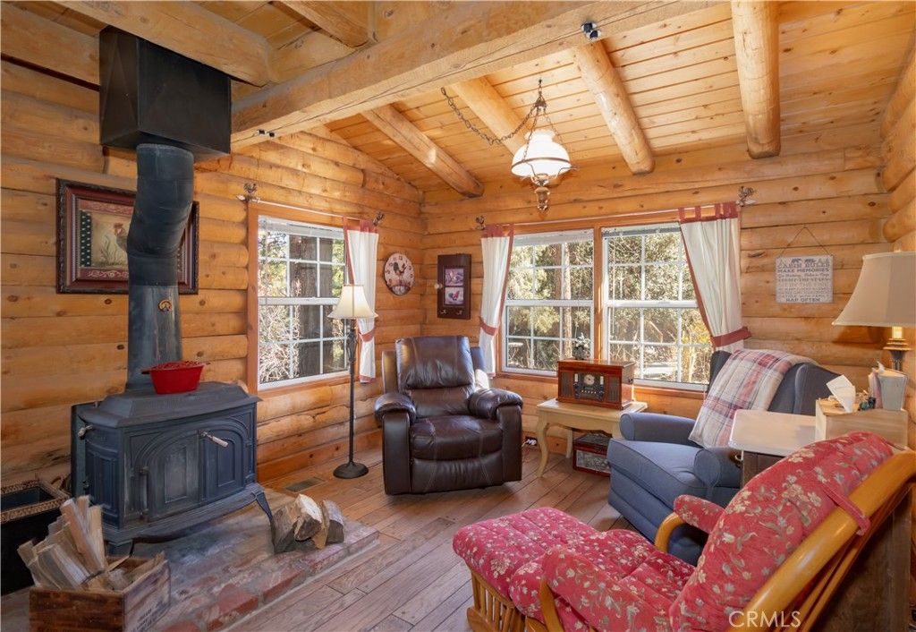 Photo of 2505 Brentwood Place, Pine Mountain Club, CA 93222 (MLS # SR26079211)