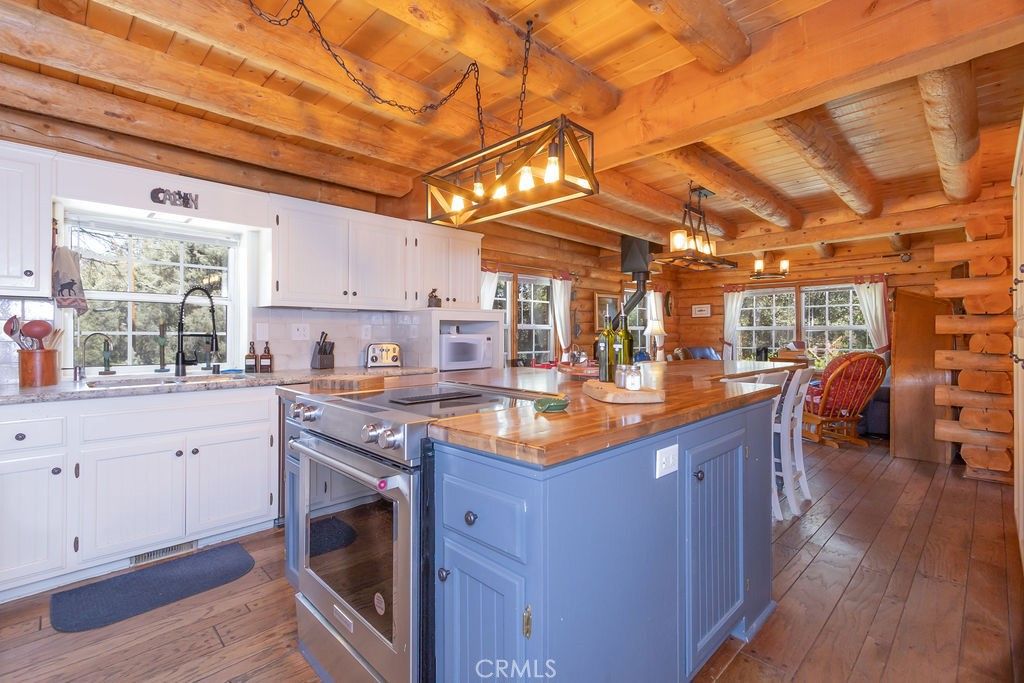 Photo of 2505 Brentwood Place, Pine Mountain Club, CA 93222 (MLS # SR26079211)