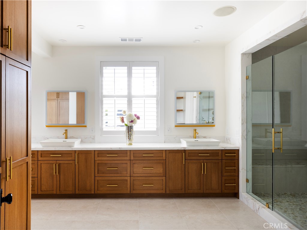 Bayshores (BSHR) - Residential