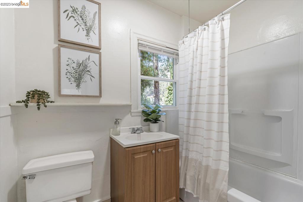 MONTCLAIR - Residential