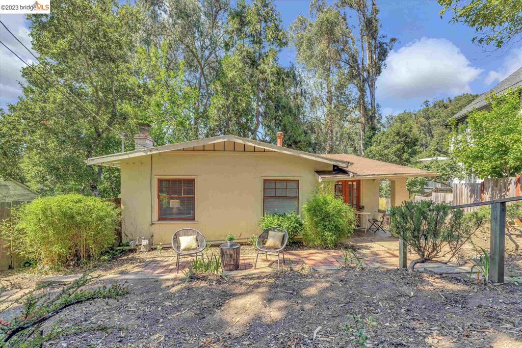 MONTCLAIR - Residential