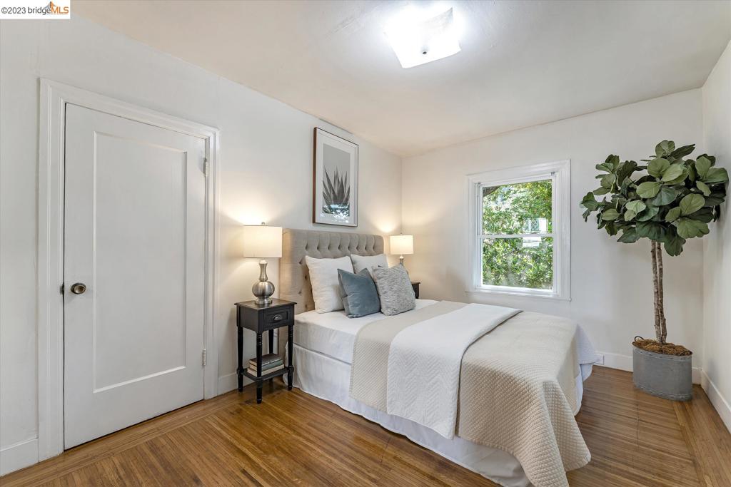 MONTCLAIR - Residential