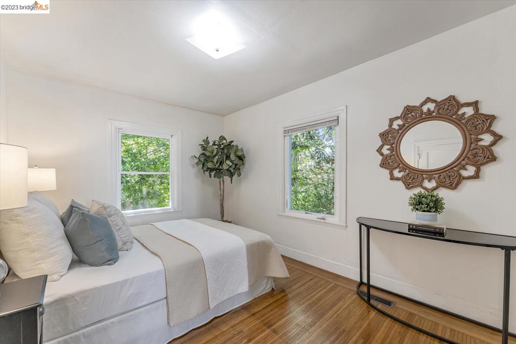 MONTCLAIR - Residential