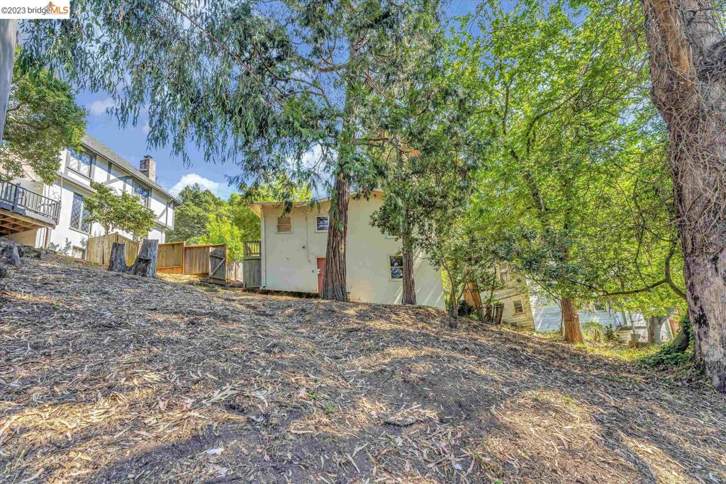 MONTCLAIR - Residential