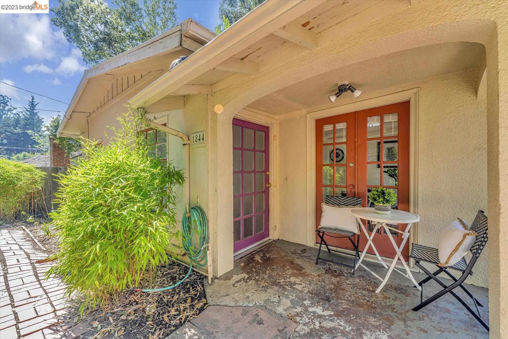 MONTCLAIR - Residential