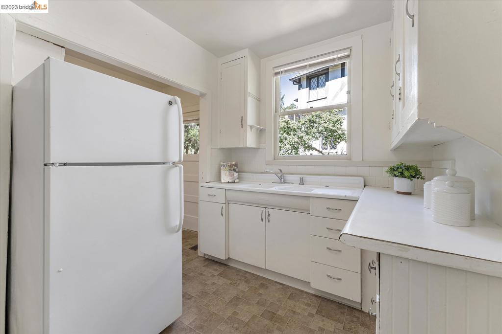 MONTCLAIR - Residential