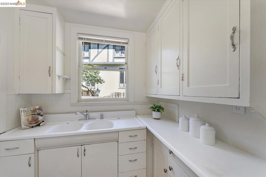 MONTCLAIR - Residential