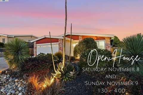 Photo of 18660 E Cavendish Dr Dr, Castro Valley, CA 94552 (MLS # 41116658)