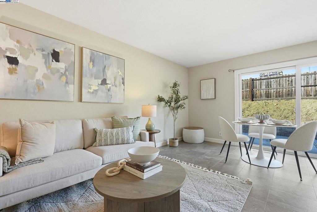 BRIAR RIDGE - Residential