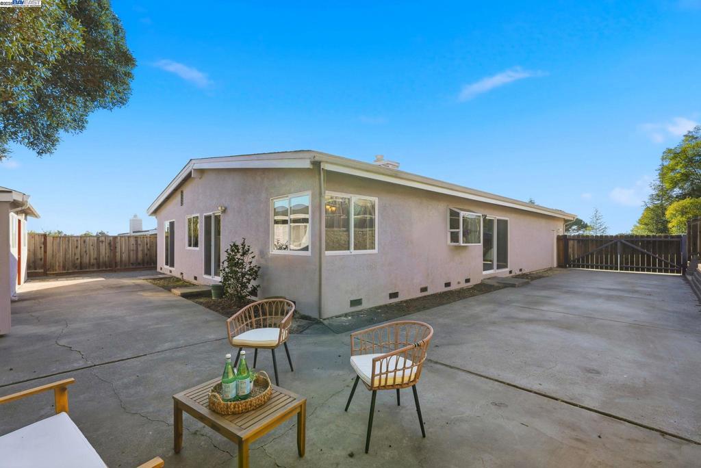 BRIAR RIDGE - Residential