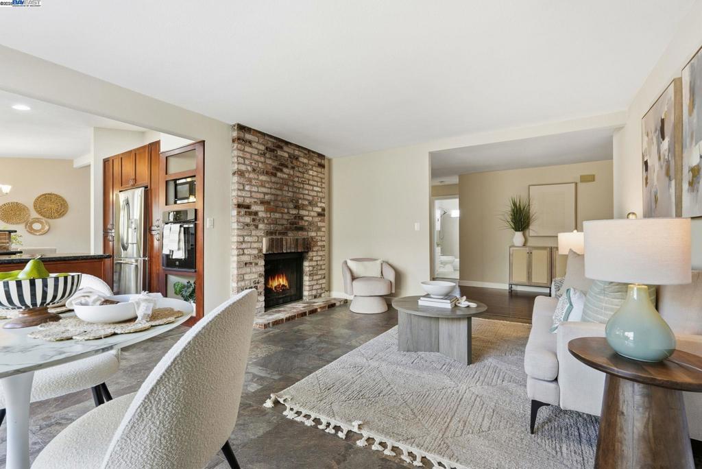 BRIAR RIDGE - Residential