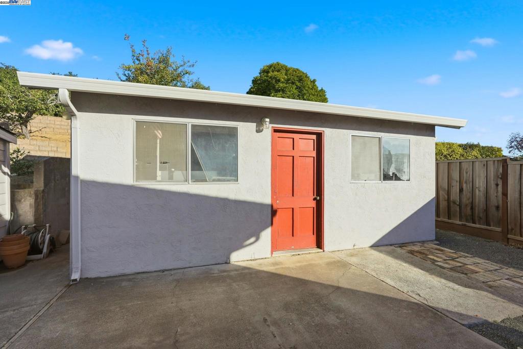 BRIAR RIDGE - Residential