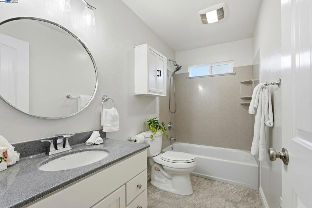 BRIAR RIDGE - Residential