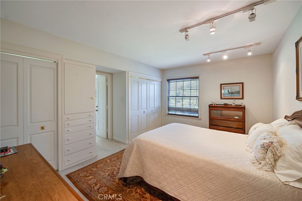 Virginia Country Club (VCC) - Residential