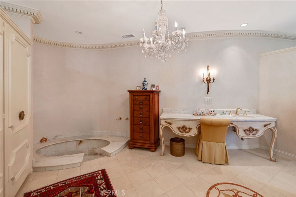 Virginia Country Club (VCC) - Residential