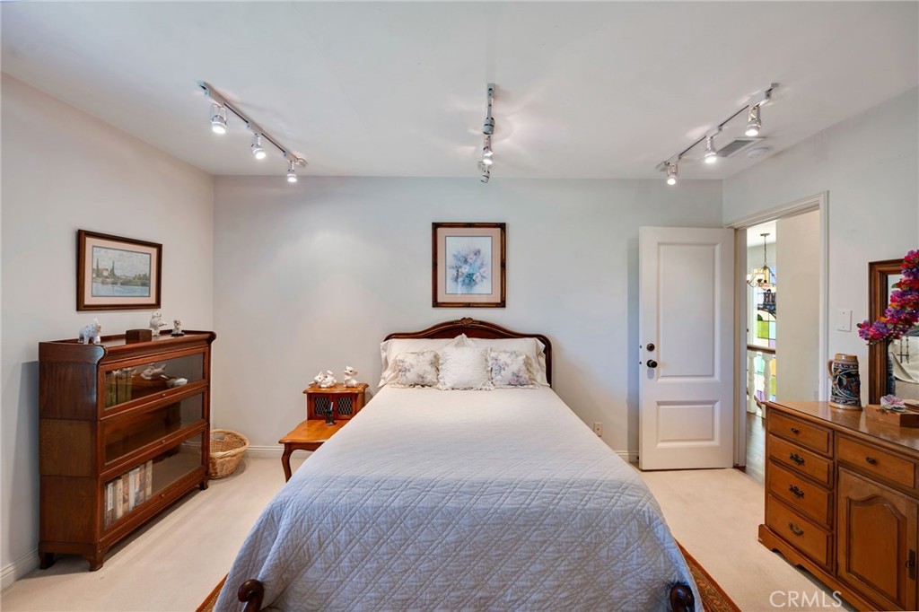 Virginia Country Club (VCC) - Residential