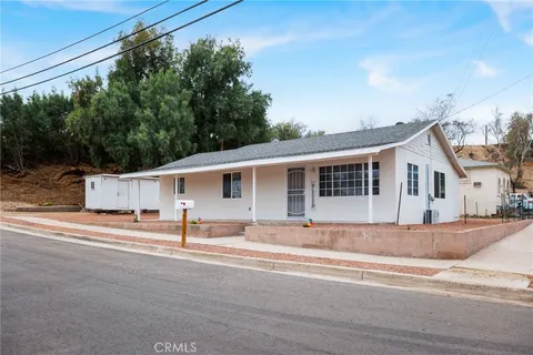 501 B St, Needles, CA 92363 - MLS#: WS26063884