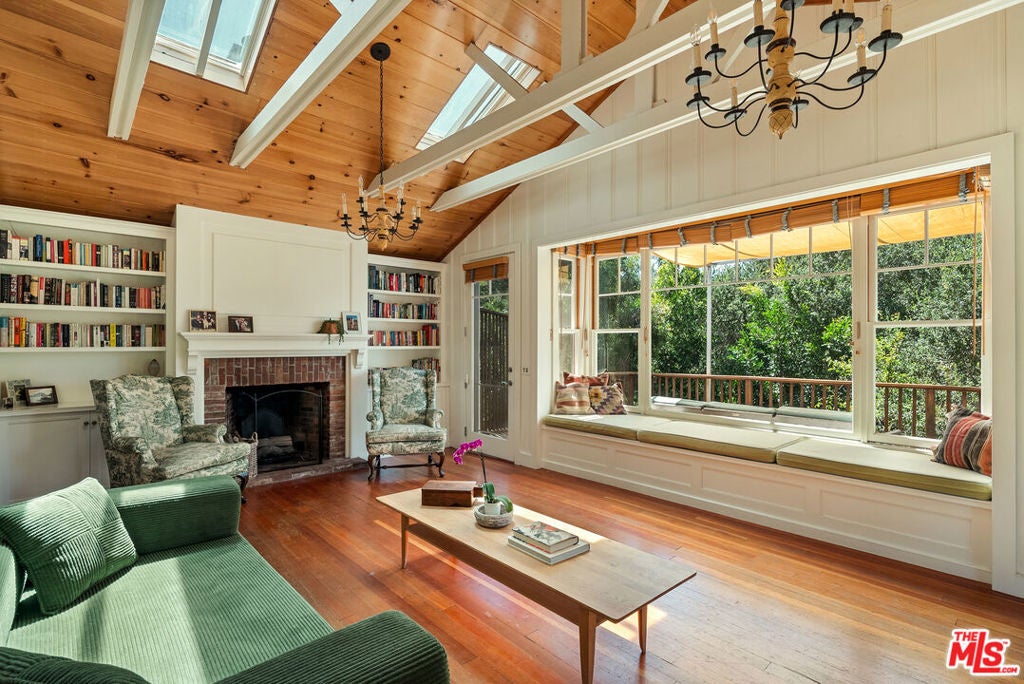 20930 Shady Lane, Topanga CA 90290