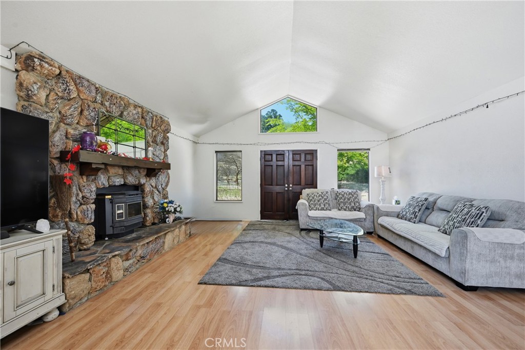 18670 Maple Leaf Court
